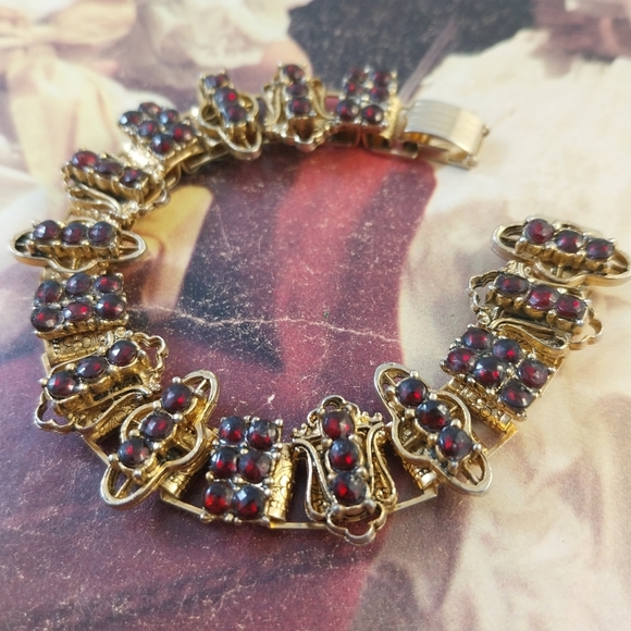 Ventage Gold and Red Bracelet - Picture 7 of 16